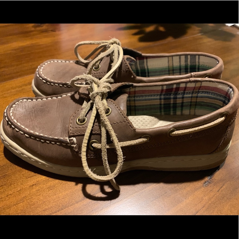 New Low Price! Women’s Bass Topsiders